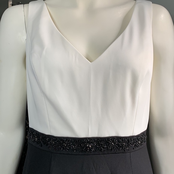 Formal Full Length Dress Gown Black White Beaded New 250$ 8 us Medium - Picture 3 of 11